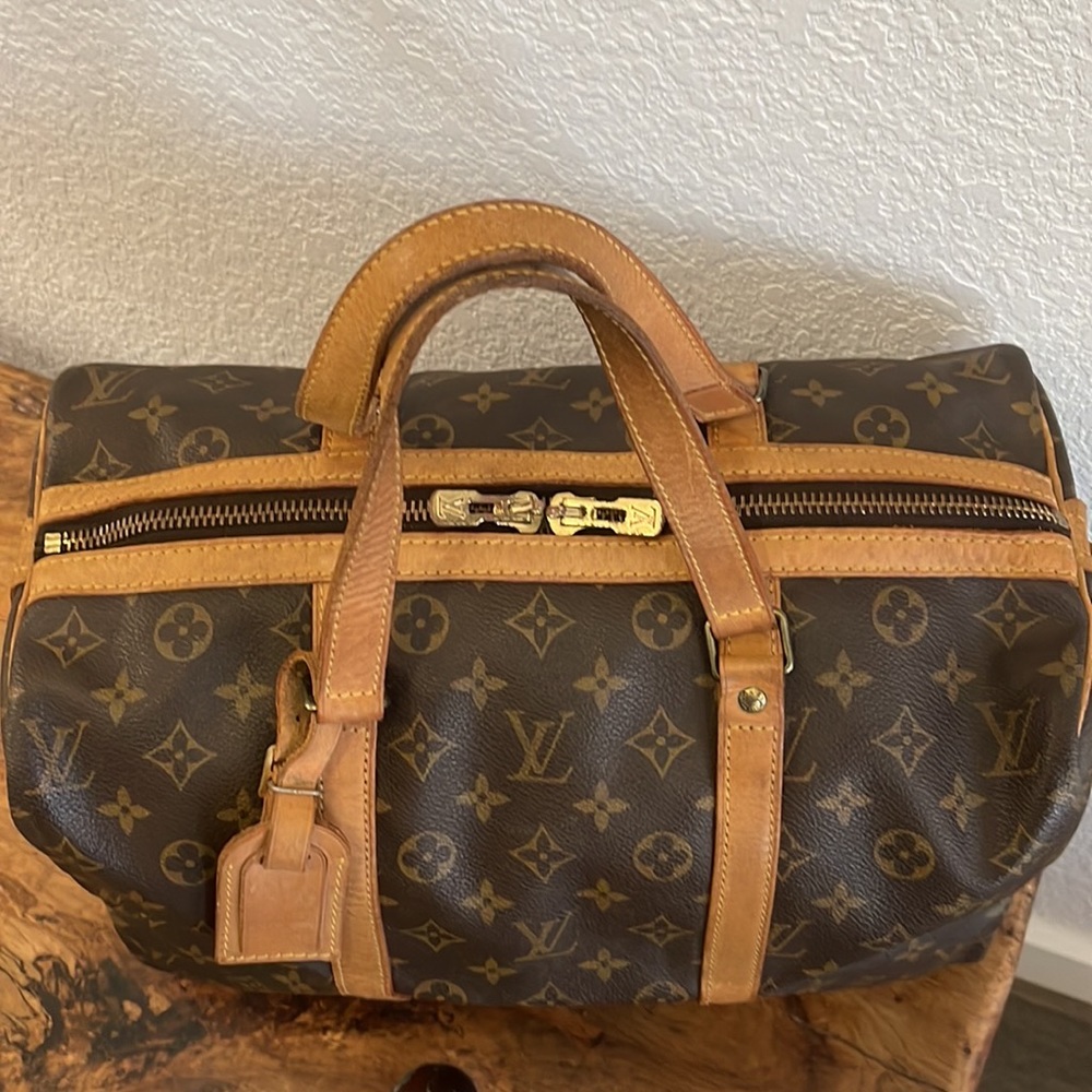 Authentic Louis Vuitton Sac Souple 35 Hand / Travel Bag w/Luggage Tag